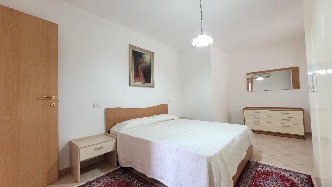 Residenza La Pineta Orosei Villa Luaran gambar