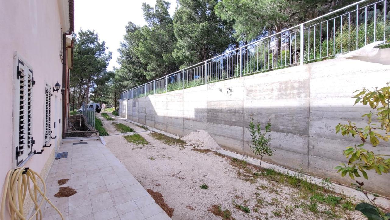 Residenza La Pineta Orosei Villa Luaran gambar