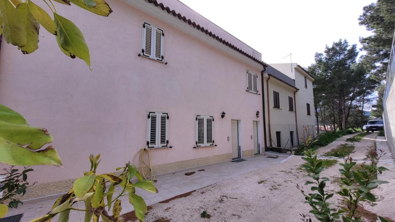 Residenza La Pineta Orosei Villa Luaran gambar