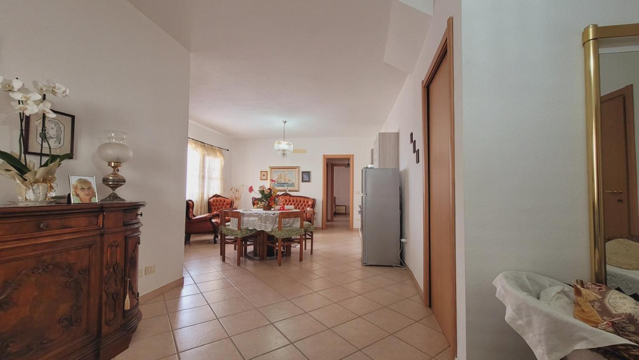 Residenza La Pineta Orosei Villa Luaran gambar